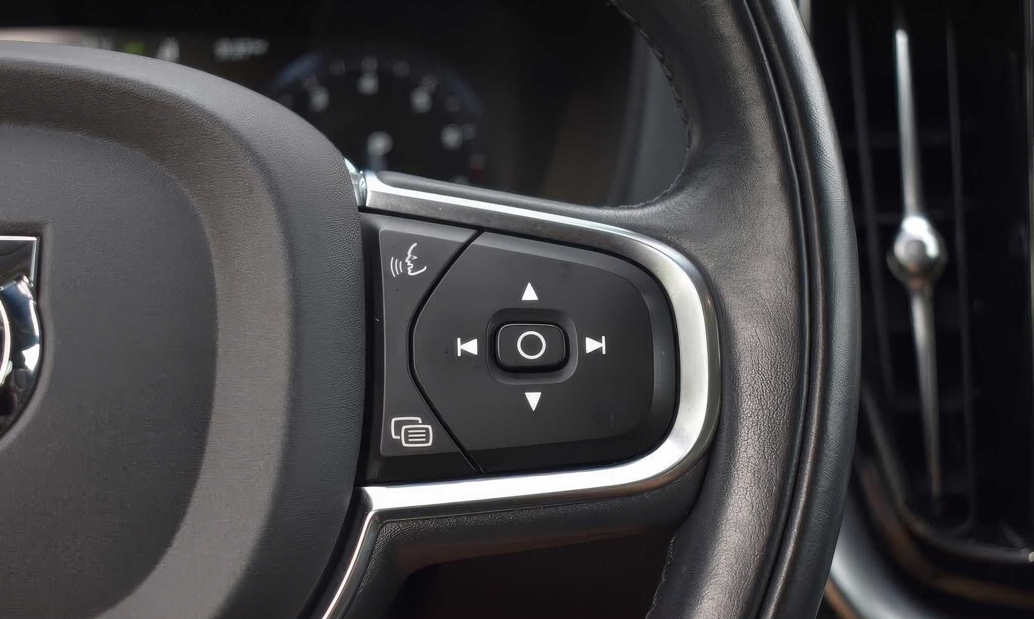 2019 Volvo XC60 T5 Momentum