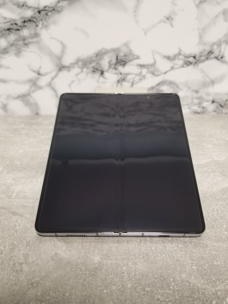Samsung Fold 5 (LDU - Live  Demo Unit)