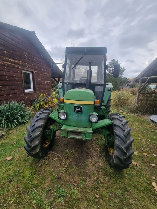 John deere 2130.