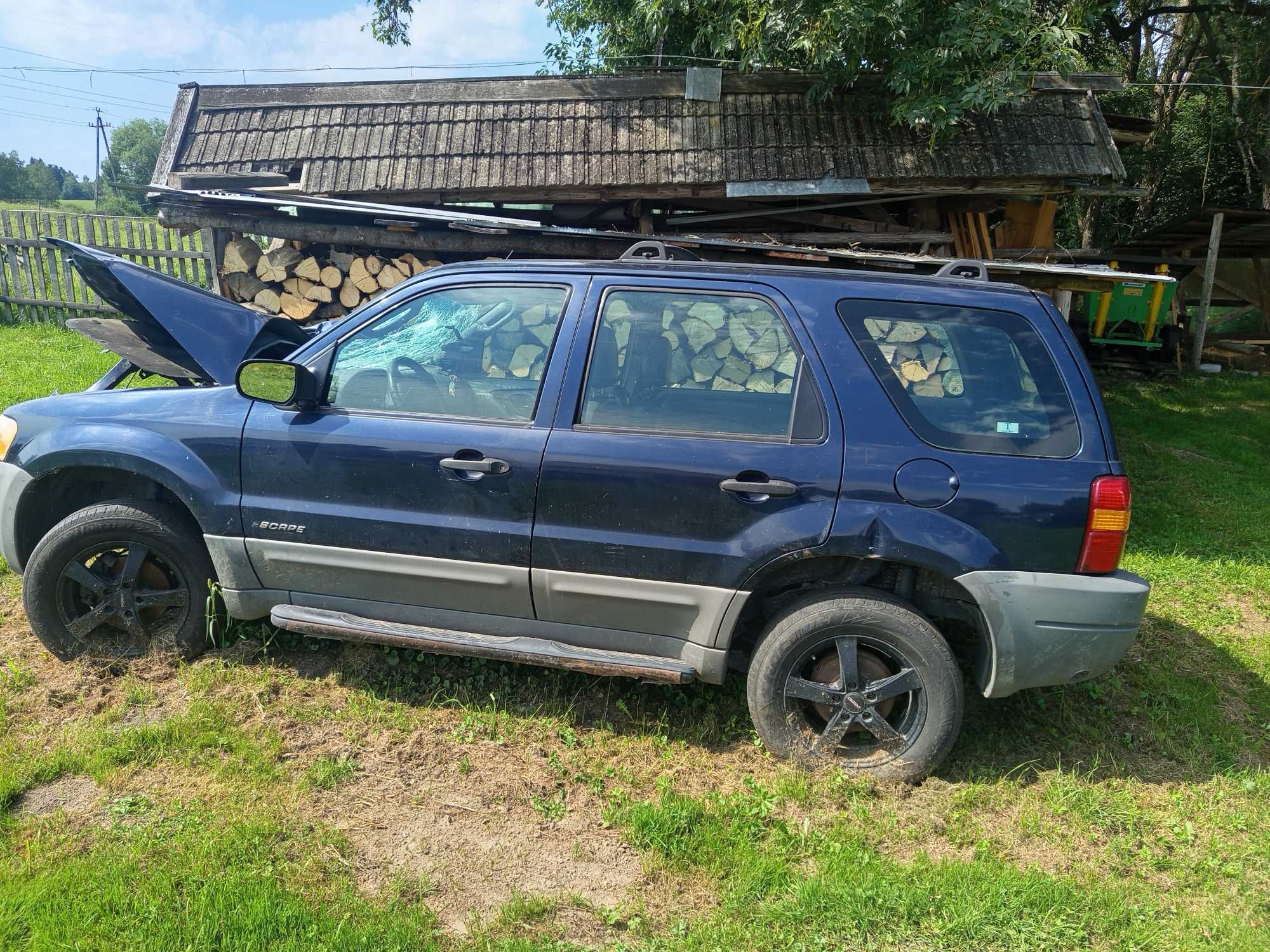 Ford Escape 2.0 benzyna /gaz 4x4 Powypadkowy