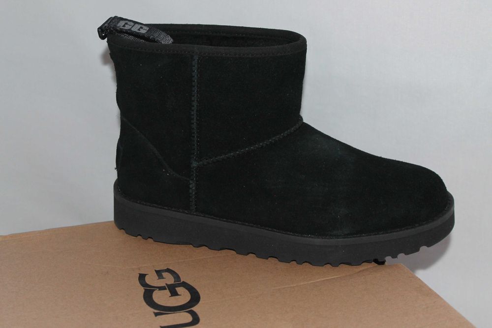 UGG Classic Mini Logo Zip USA--6--EU-36-37--устілька--24 см
