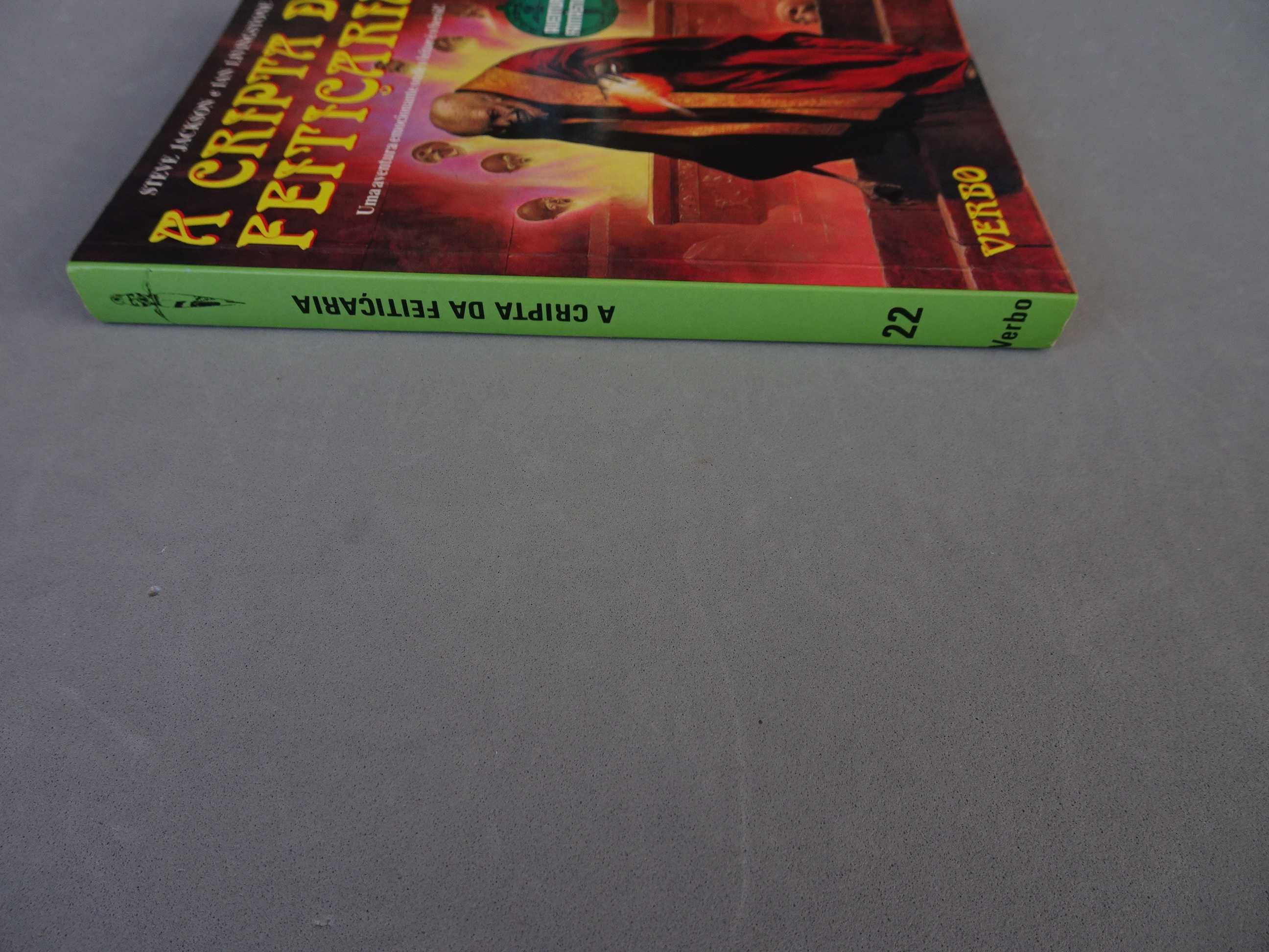 Livro Aventuras Fantásticas A Cripta da Feitiçaria nº 22 Steve Jackson
