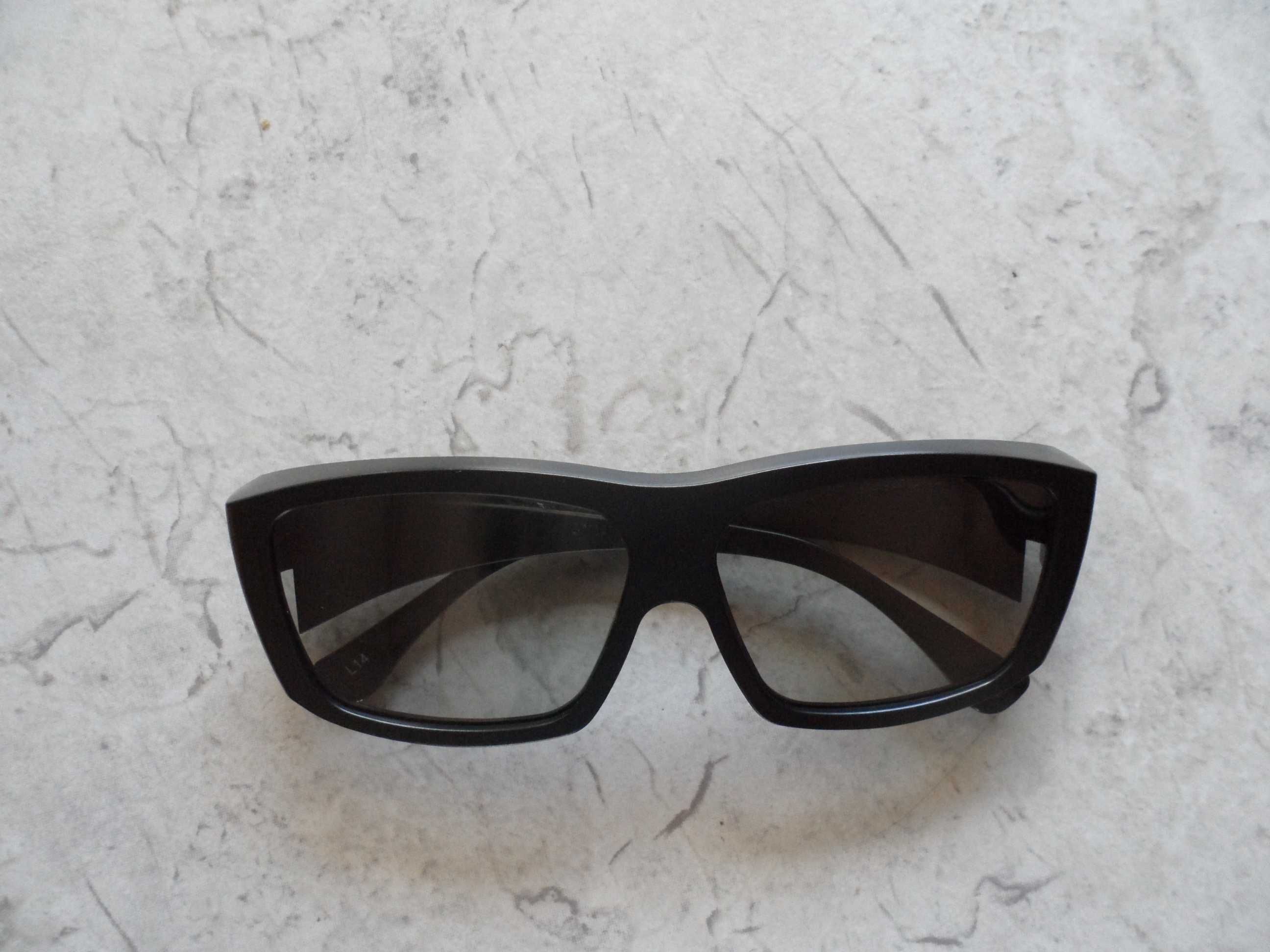 okulary   3D    IMAX