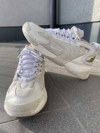 Buty Nike Zoom 2K Białe damskie 90 retro 270 oldschool styl