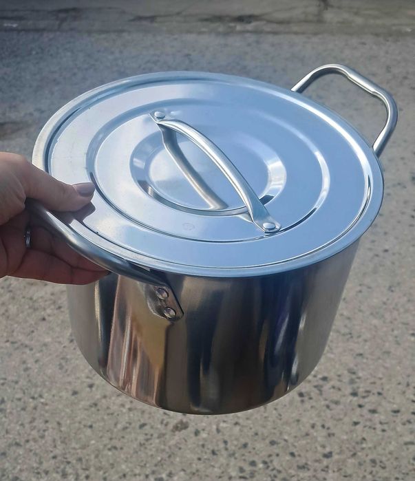 GARNEK stalowy z pokrywką duży pojemność 10 litrów średnica 25cm w21cm