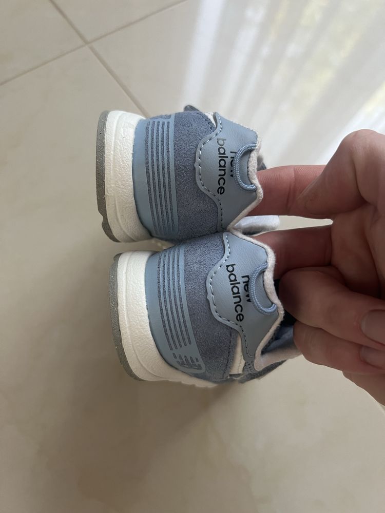 Дитячі кросівки NEW BALANCE