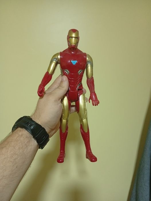 Batman/Superman/SS4 GOKU e mais Cada Brinquedo 6,50€