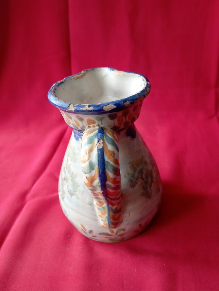 Jarro em Porcelana Antigo