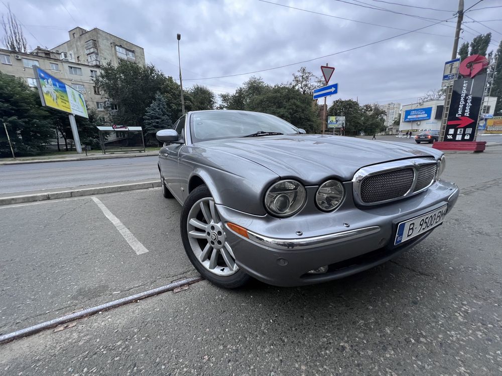 Jaguar XJ8 продам ягуар 2006 sovereign long авто vip