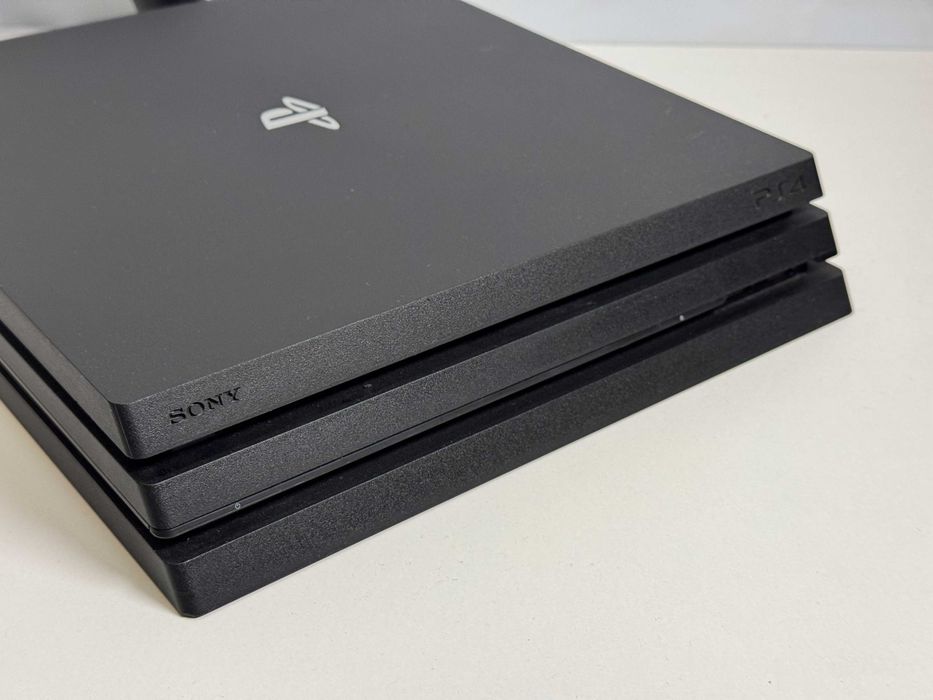 Konsola PlayStation 4 Pro PS4 1TB z Padem Gwarancja Super Stan