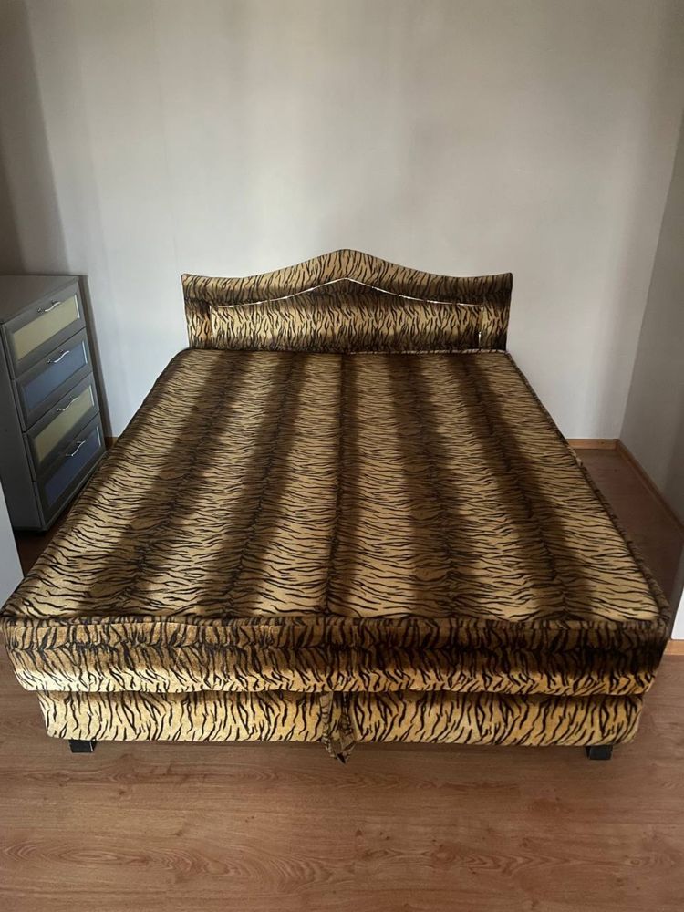 Кровать с матрасом 1.60х2.0 м