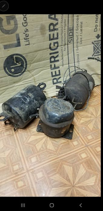 Продам з/ч до радянських холодильників .