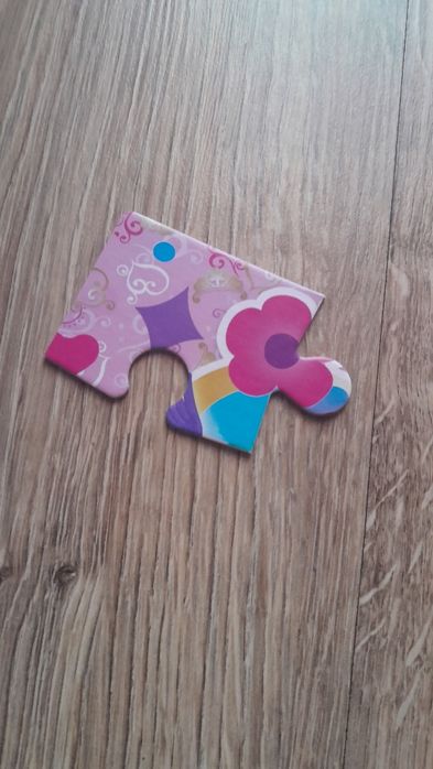 Puzzle bajka Disney"Jej wysokość  Zosia" 2x20 elementów