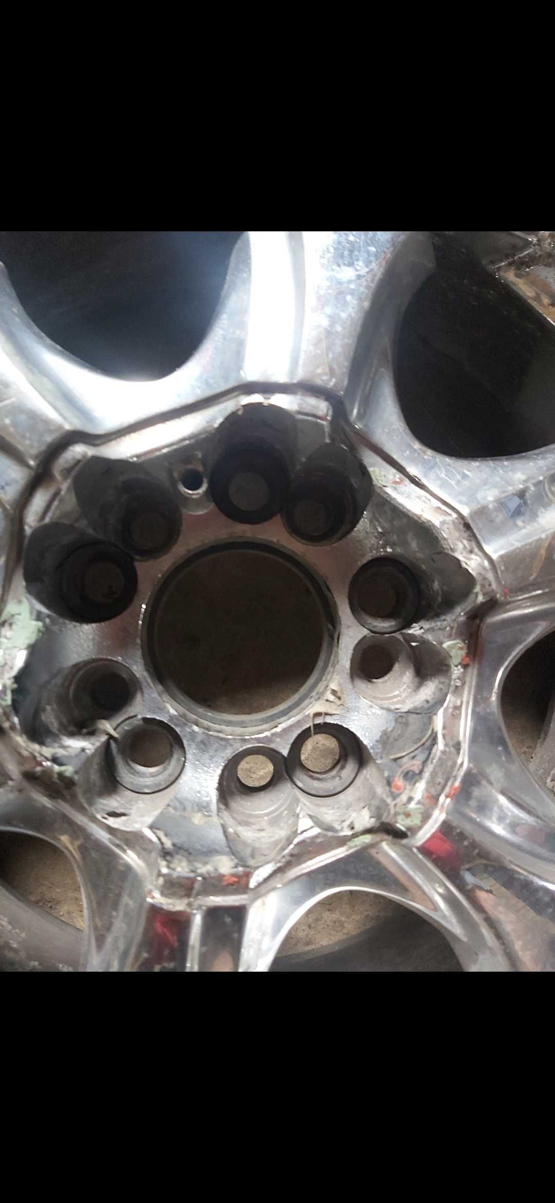 Felgi aluminiowe 17' 4x Chromy Epiki USA