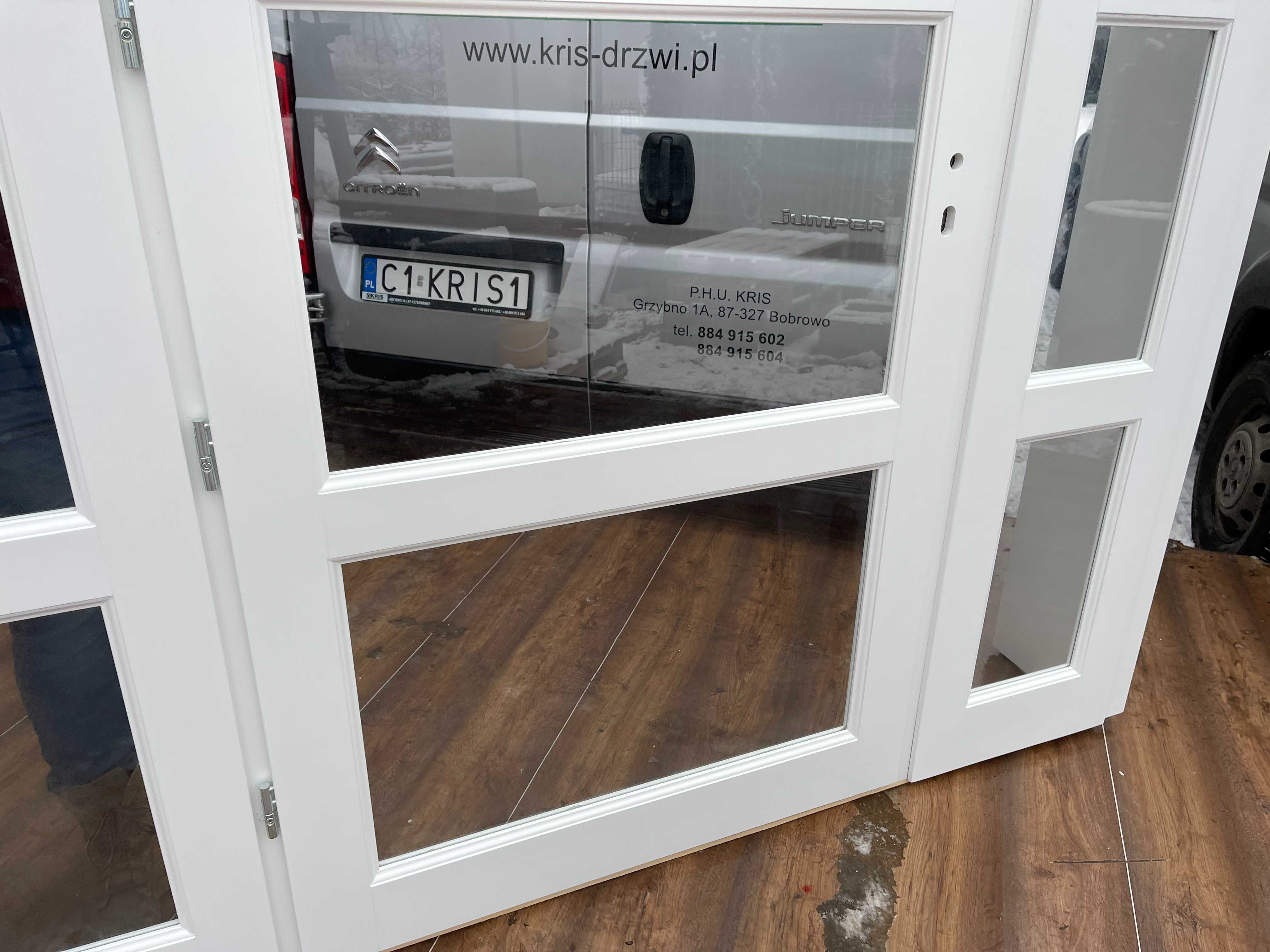 Drzwi drewniane białe OD RĘKI z naświetlami 208x236 z regulowaną