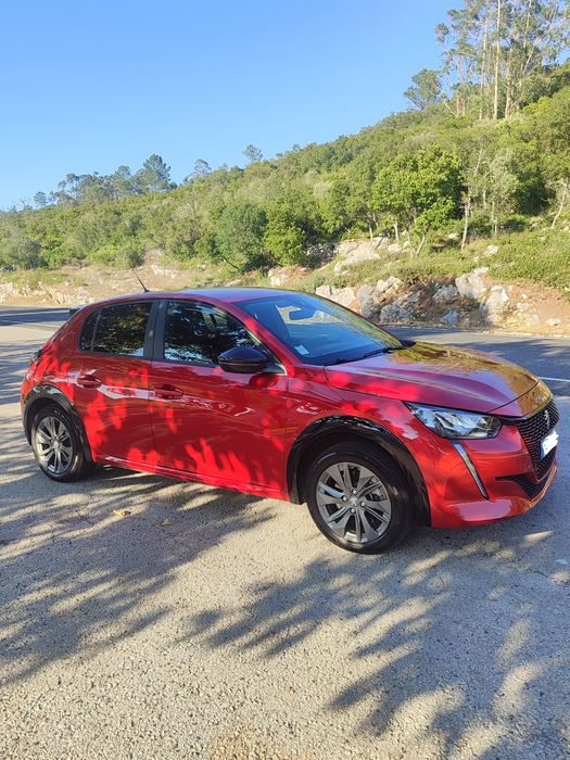 Peugeot E-208 Style (eletrico)