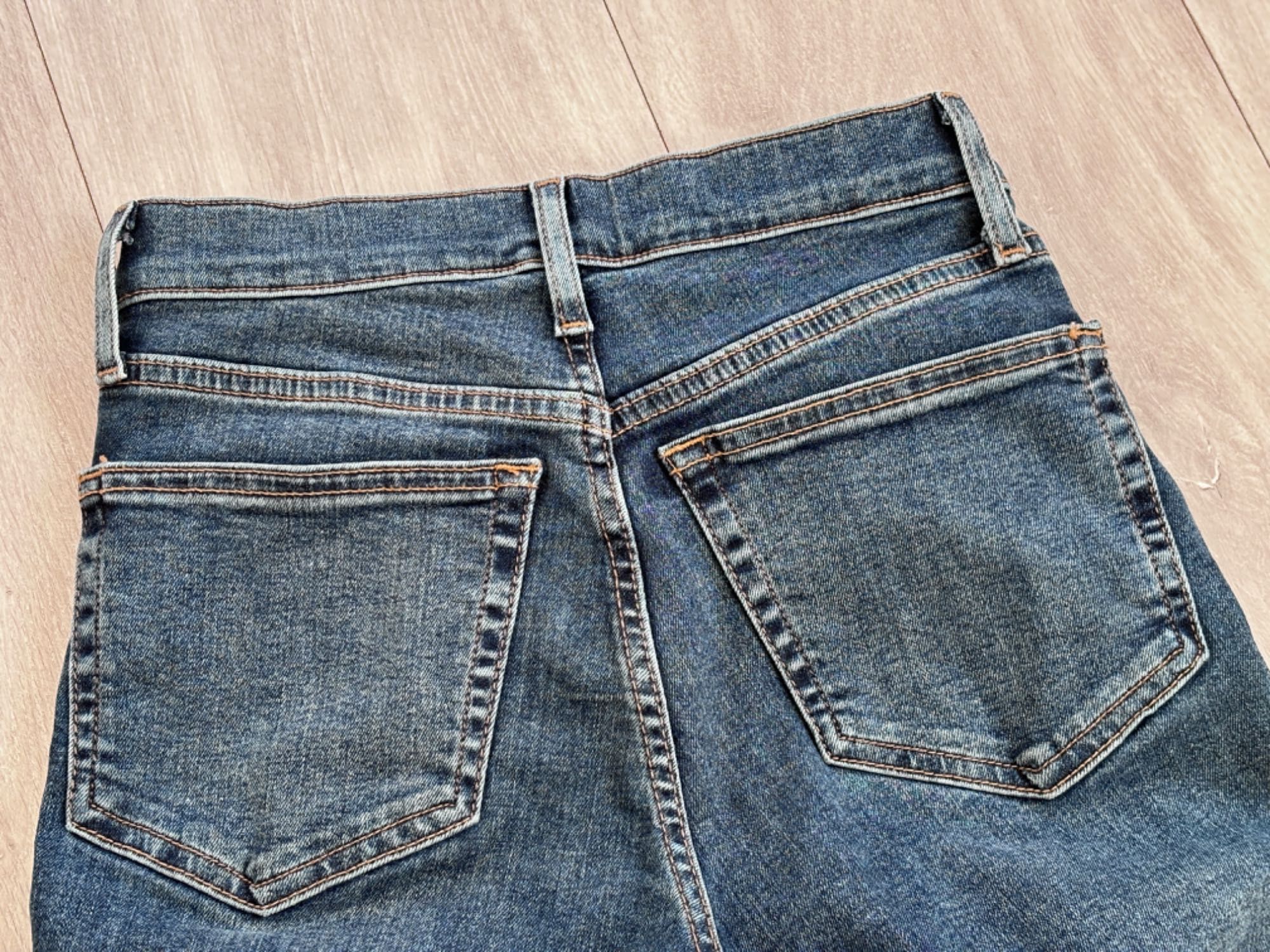 Spodnie rurki Topshop Jamie Dirty W24 L34 XS klasyczne jeansy damskie