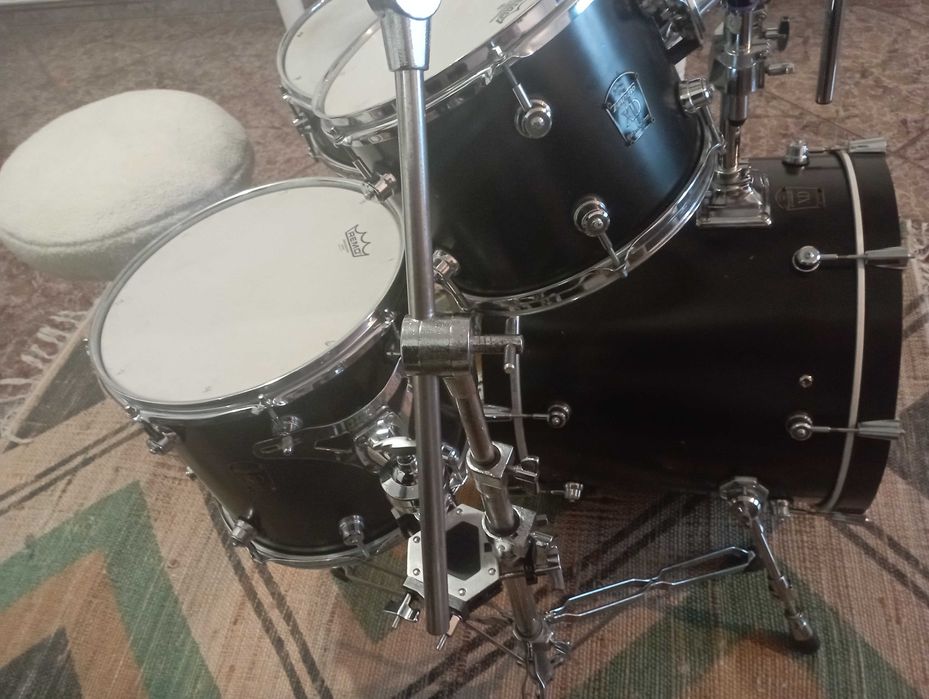 Vendo Bateria Tamburo Voyager XD completa!