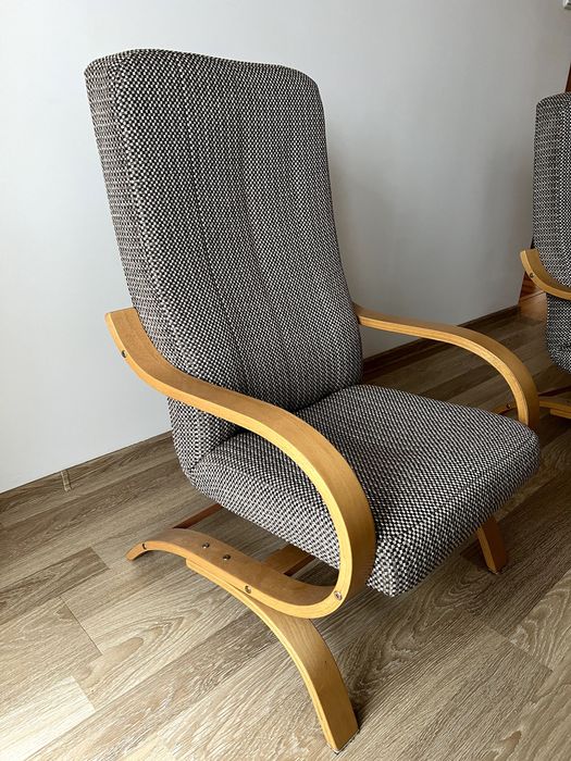 2 fotele drewniane tapicerowane - wygodne, stan bardzo dobry - Lublin