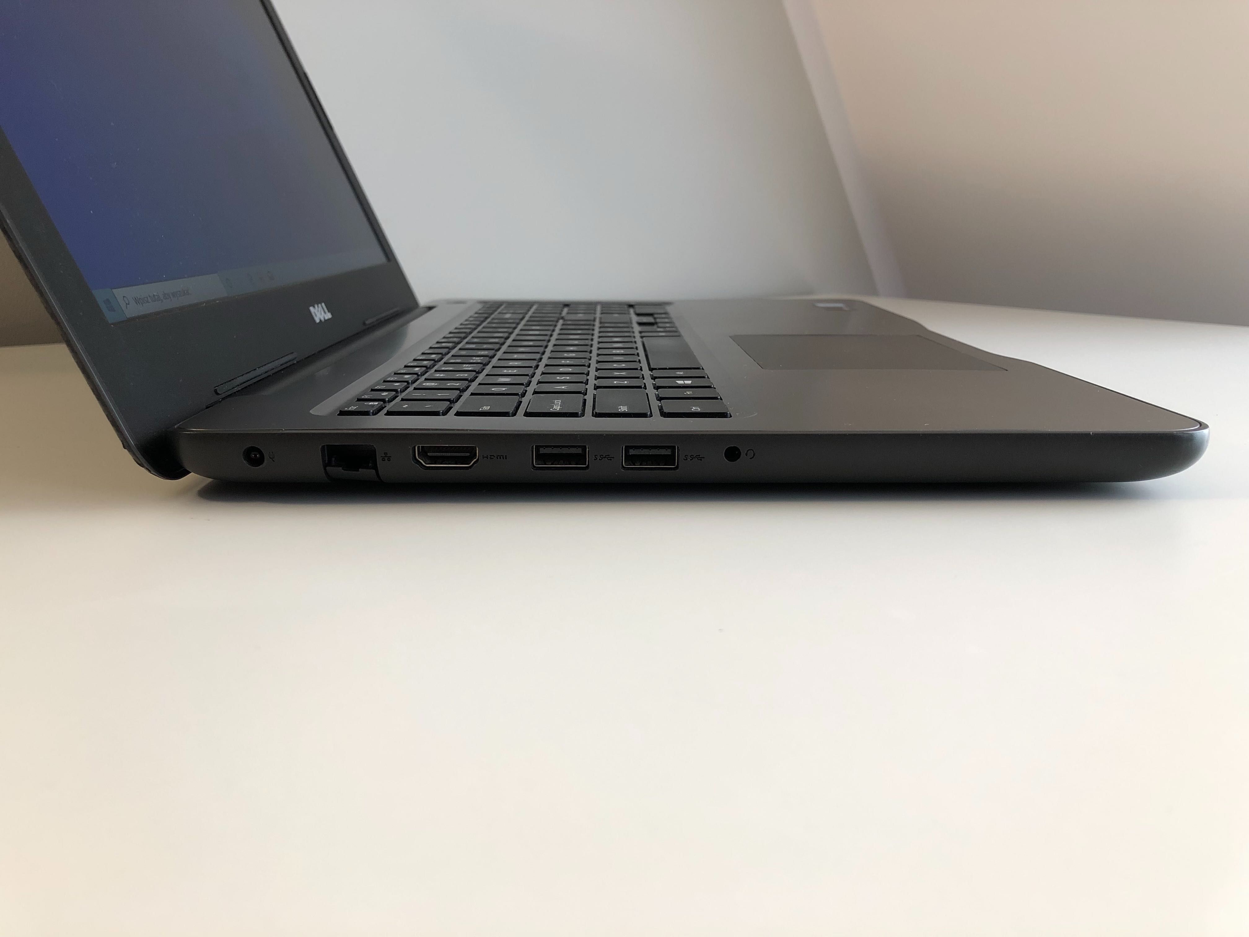 Dell Inspiron 5567 i7-7500U 8GB 256 SSD R7