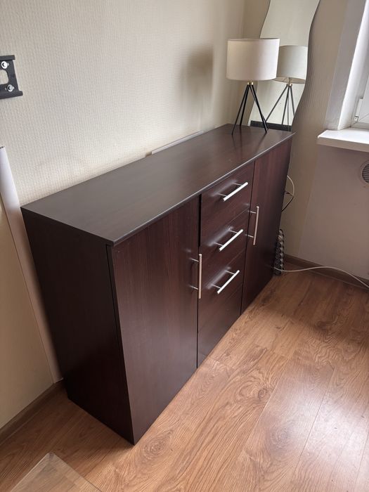 Szafki tapczan materac stół lustro oddam