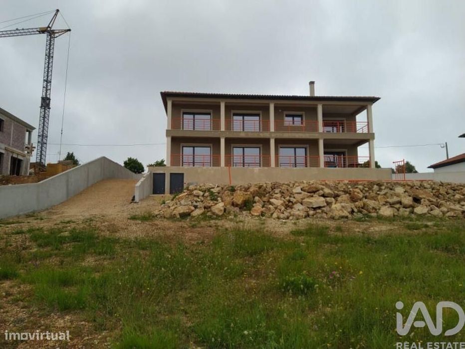 Casa / Villa T5 em Alvorge de 530,00 m2