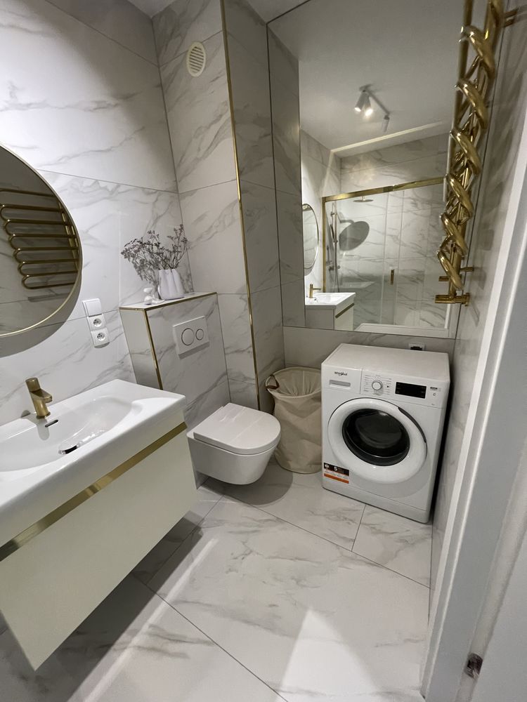 Wysoki standard, nowy blok Pl.Jana Pawła II z windą, 2 pokoje, balkon