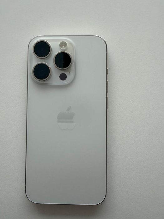 Iphone 15 pro (128gb)