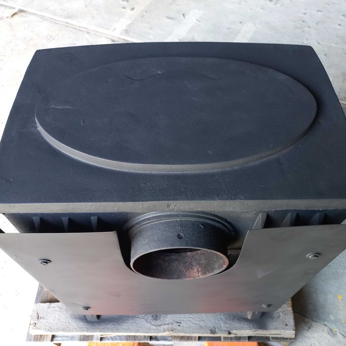 Piec kominek żeliwny fi 150 waga 140kg.