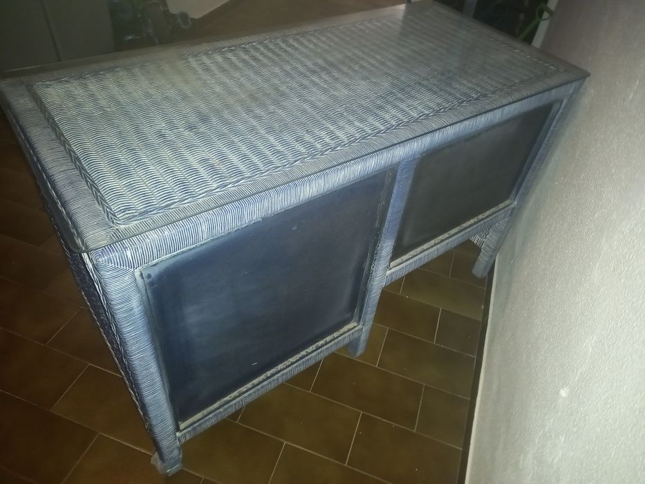 Armário de ratan,tipo secretária