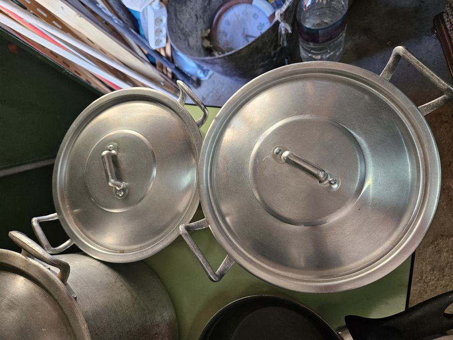 Lote de tachos e panelas