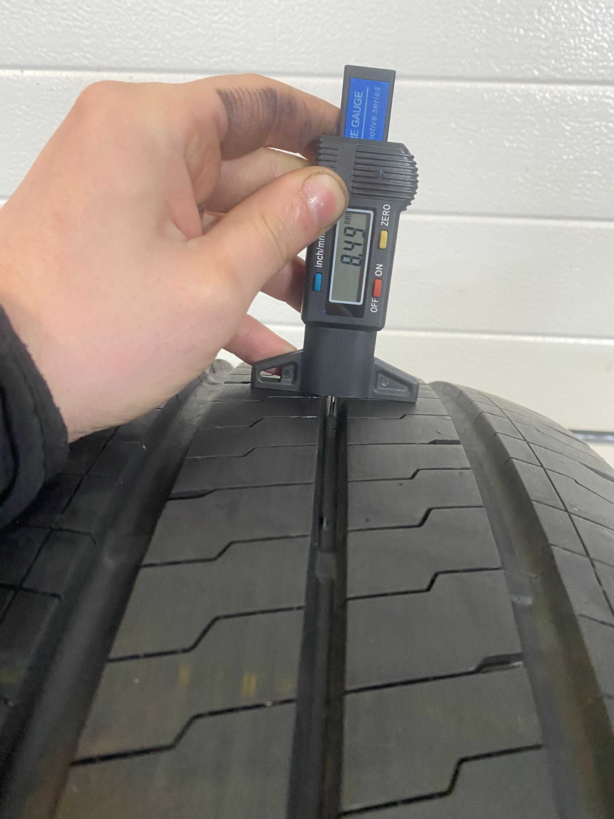 4x 235/65 R.16C 115/113R Continental VanContact Eco BUS Wzmacniane