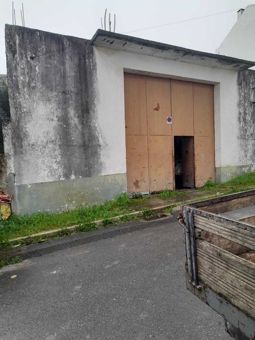 Aluguer de moradia e oficina