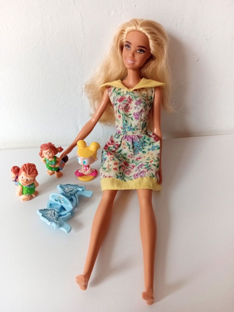 Lalka Barbie Fashionistas z figurkami gratis