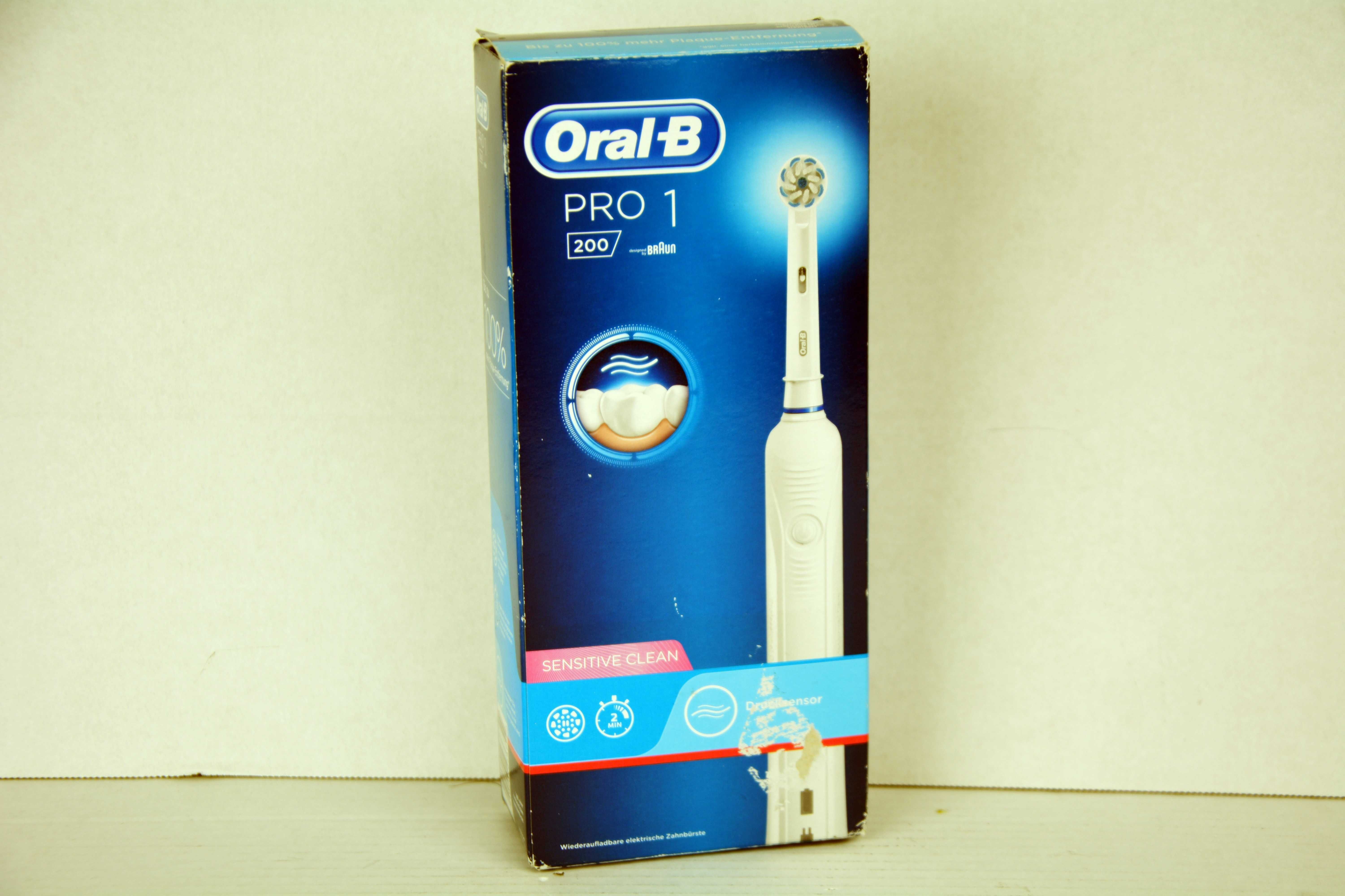 Szczoteczka elektryczna Oral-B Pro 1 200 biała