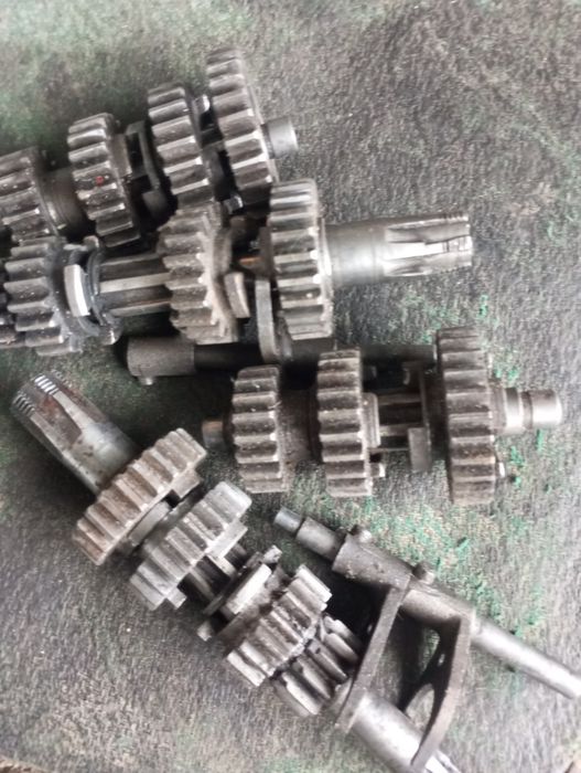 Продам коробку Мінск 125