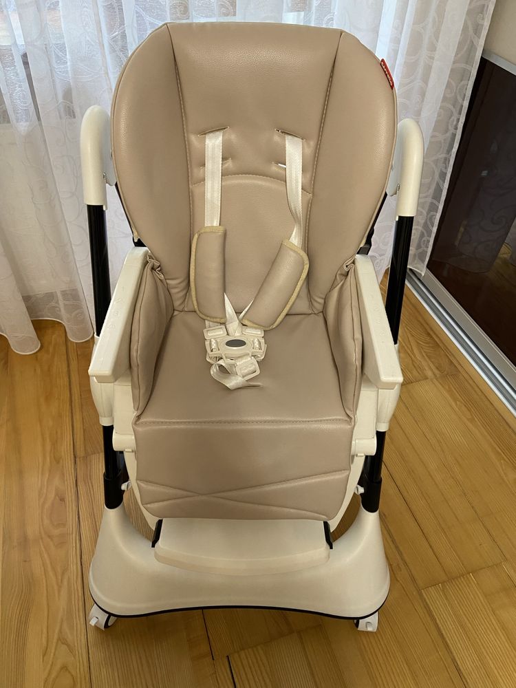 Дитячий стільчик для годування Carello Stella Light Beige б/в