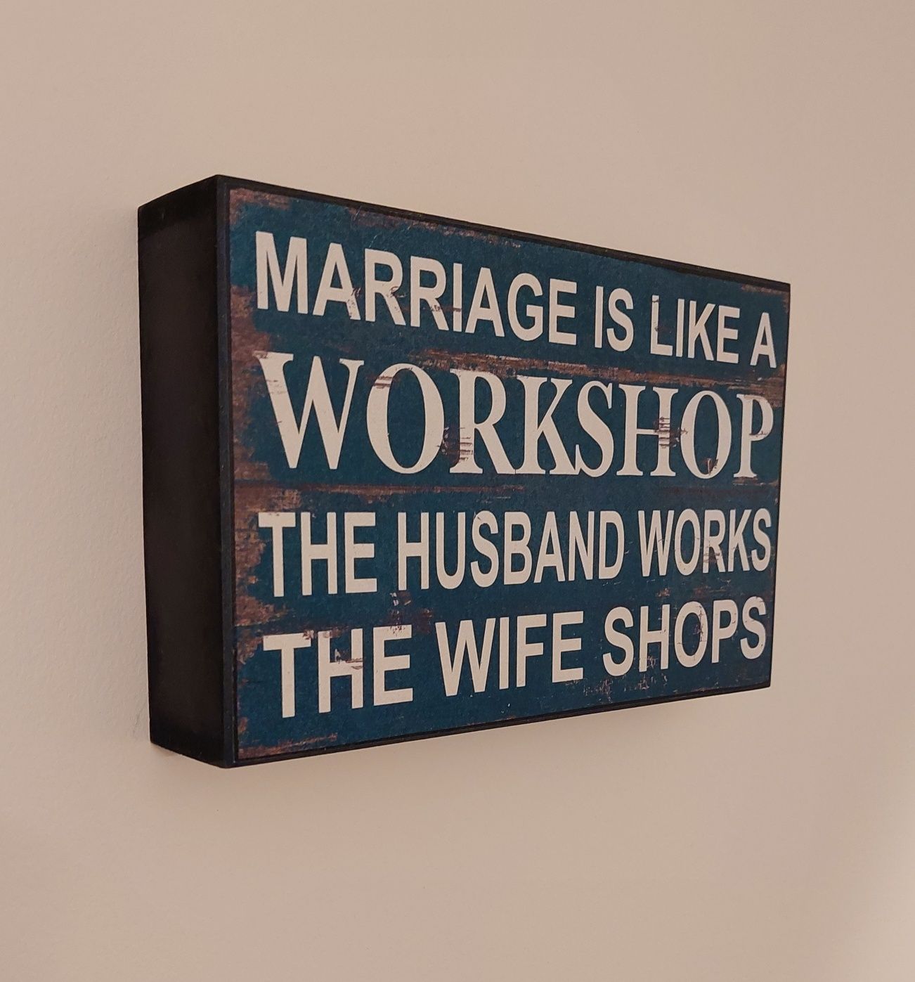 Obrazek z napisem - dekoracja ściany - marriage is like a workshop