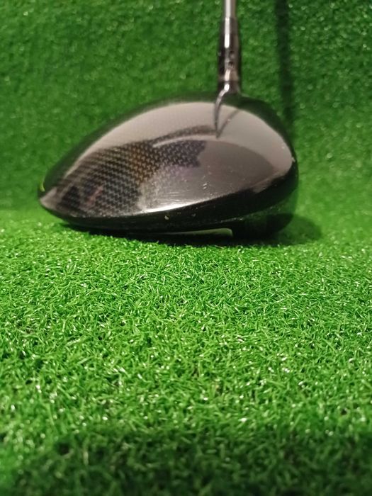 Driver Callaway Epic Max, 10,5 graus, com vareta e capa para a cabeça.