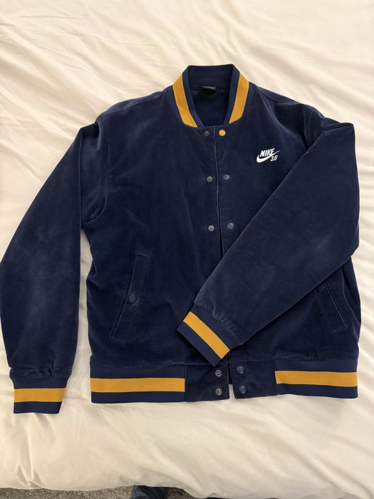Nike SB varsity jacket L