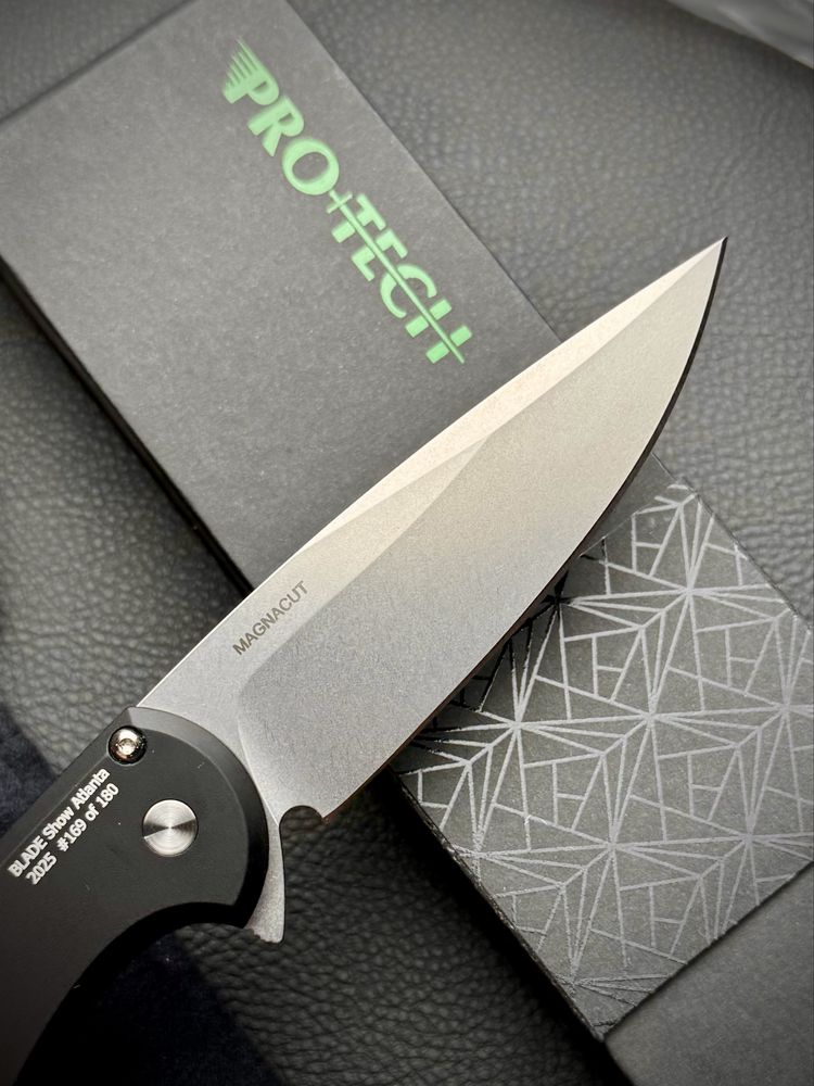 Нож Pro-Tech Cambrian 2 Techno Teal Carbon Fiber MagnaCut Limited