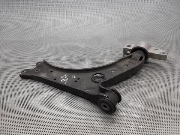 Braço de suspensão frente direito VOLKSWAGEN Golf V (1K1)