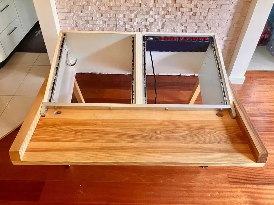 Biurko studyjne / Rack 12u