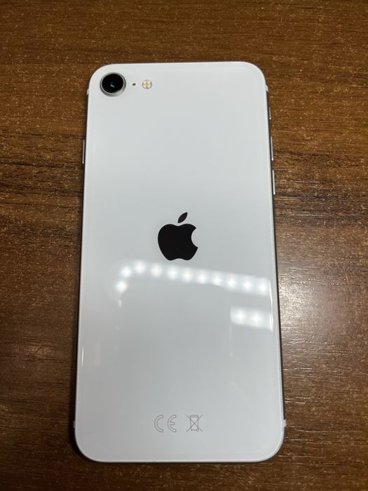 iphone se 2020 в білому кольорі 64gb