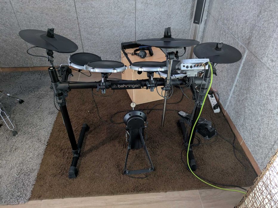 Bateria eletrónica behringer