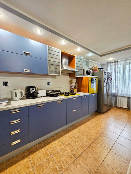 Продаж 3к квартири в цегляному будинку, Тихий Центр