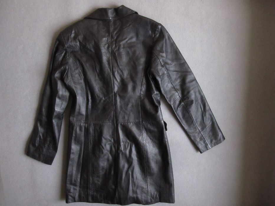 172 cm M 38-40 skóra taliowany czarny damski płaszcz skórzany jak nowy