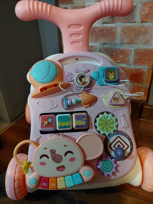 Chodzik, pchacz dla dziecka