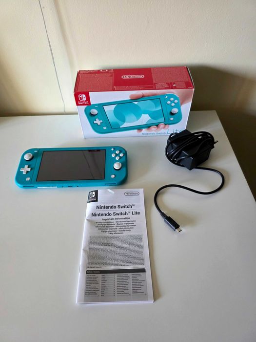 Konsola Nintendo Switch Lite turkusowa, komplet