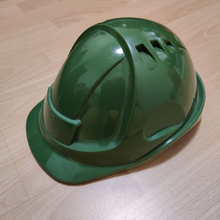 Нова дитяча каска (2-3 роки)